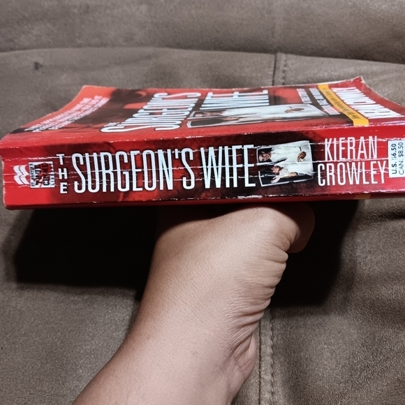 The surgeon's wife by Kieran Crowley A true crime novel - Picture 2 of 3
